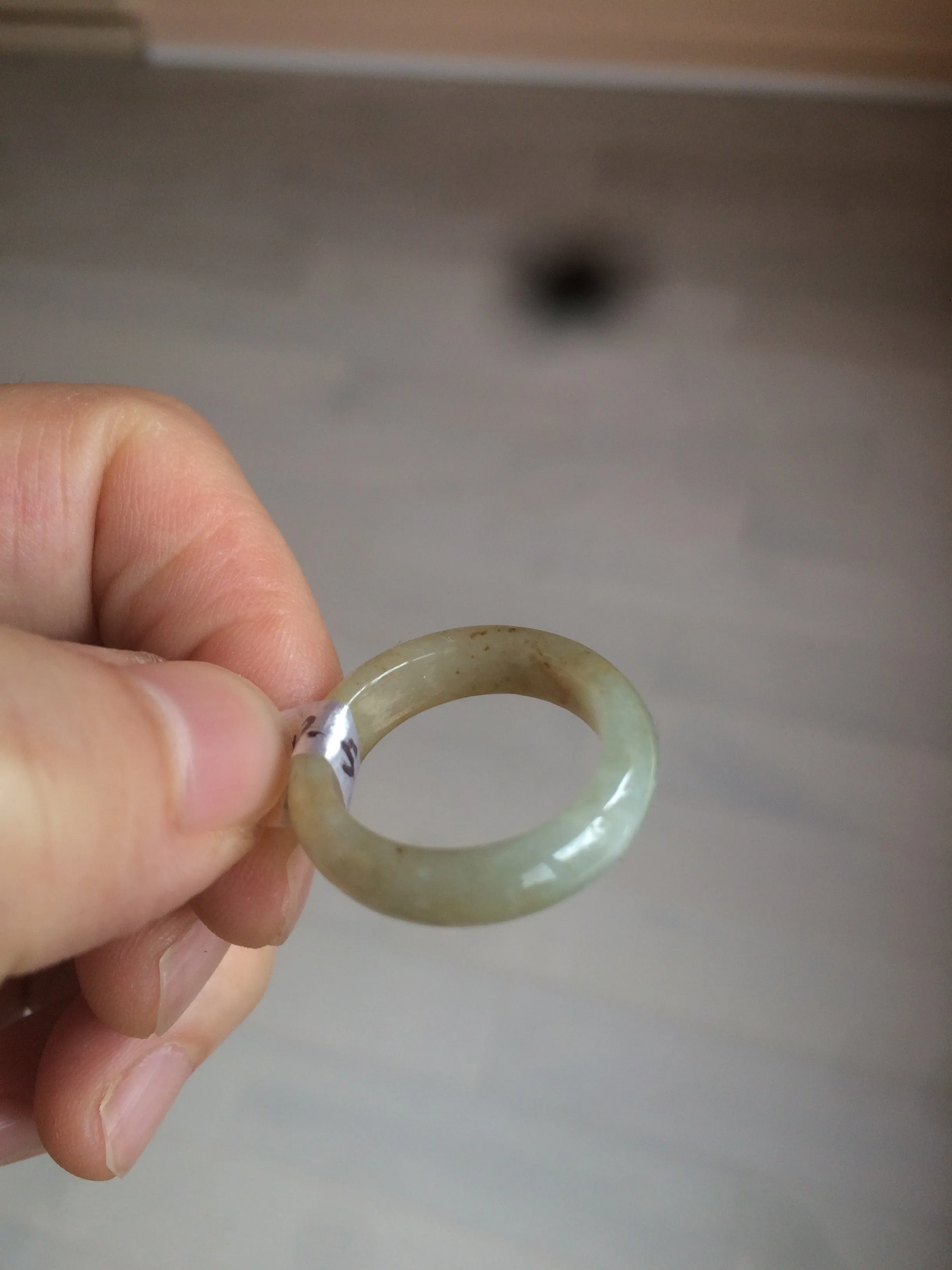 100% natural type A light yellow/gray (黄冰) jadeite jade band ring AZ98