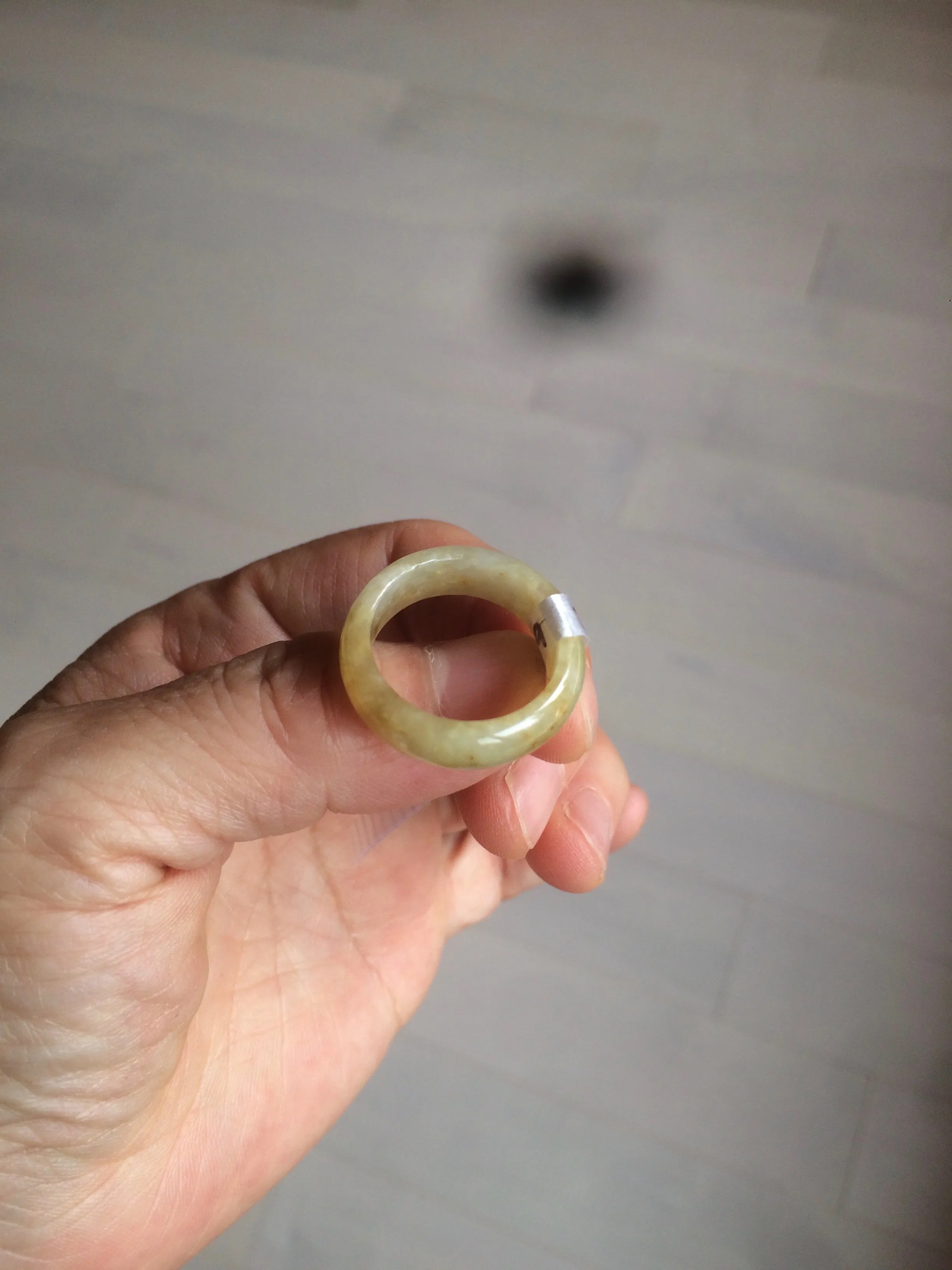 100% natural type A light yellow/gray (黄冰) jadeite jade band ring AZ98