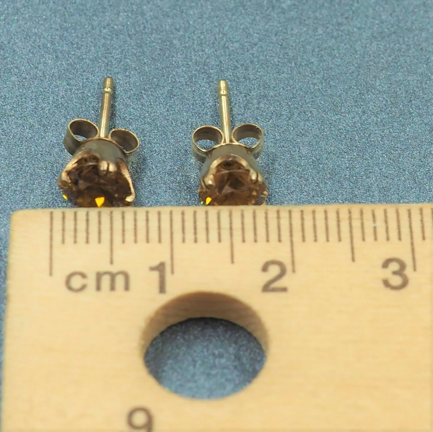 9ct Yellow Gold Golden Sapphire Stud Earrings