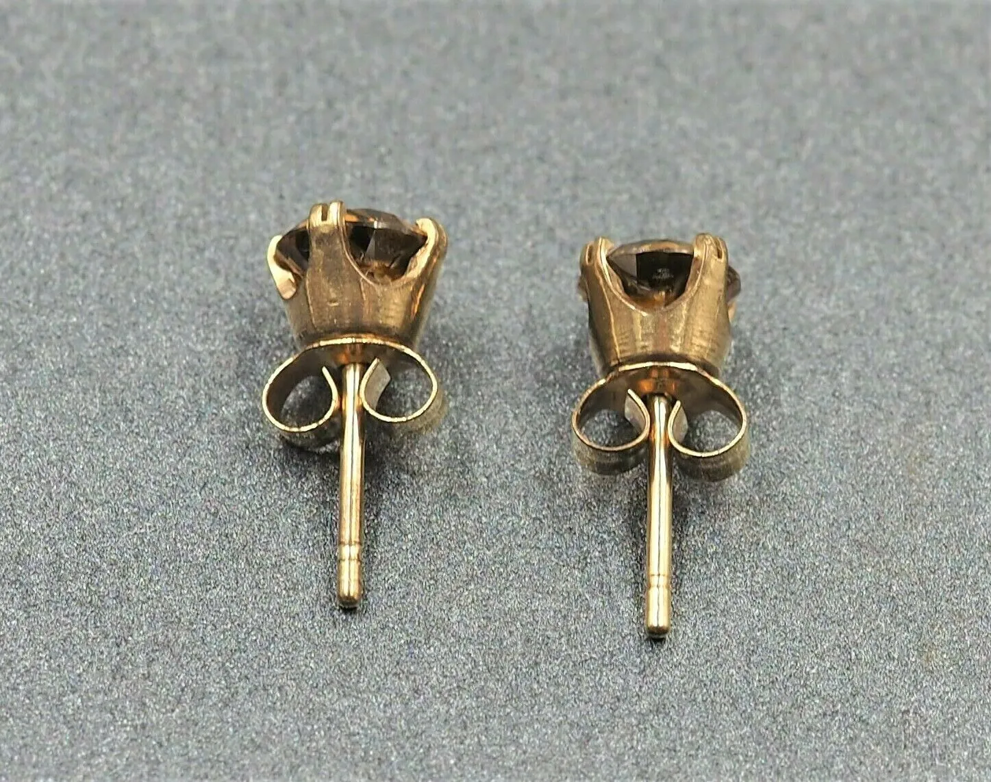 9ct Yellow Gold Golden Sapphire Stud Earrings