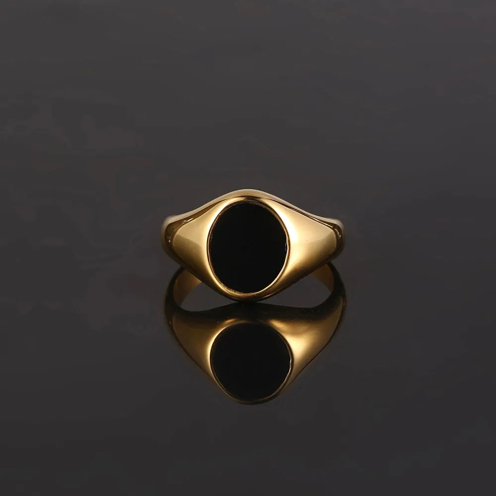 Black Onyx Signet Ring - Gold