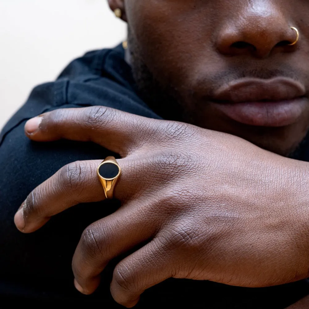 Black Onyx Signet Ring - Gold