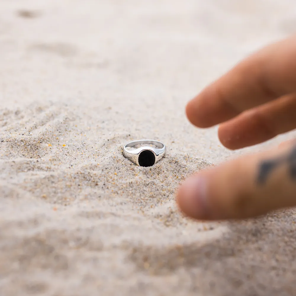 Black Onyx Signet Ring - Gold