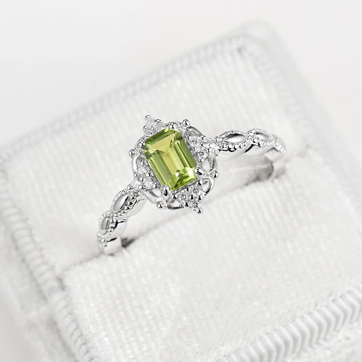 Claire Peridot Ring- Sterling Silver