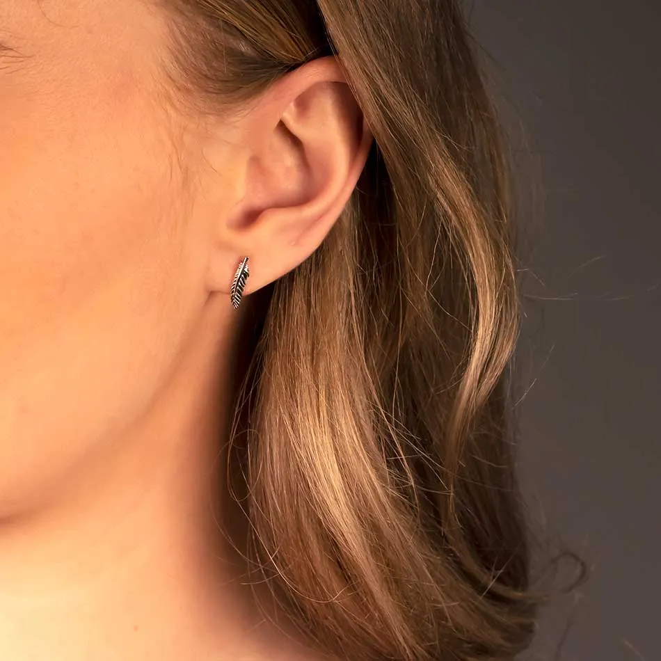 Curving Single Feather Stud Earrings