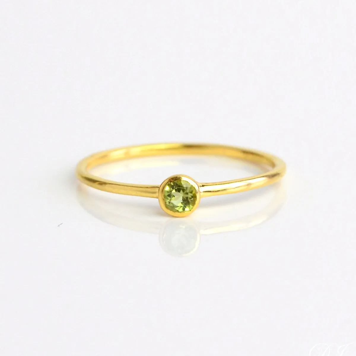 Dainty Stacking Peridot Ring : August Birthstone