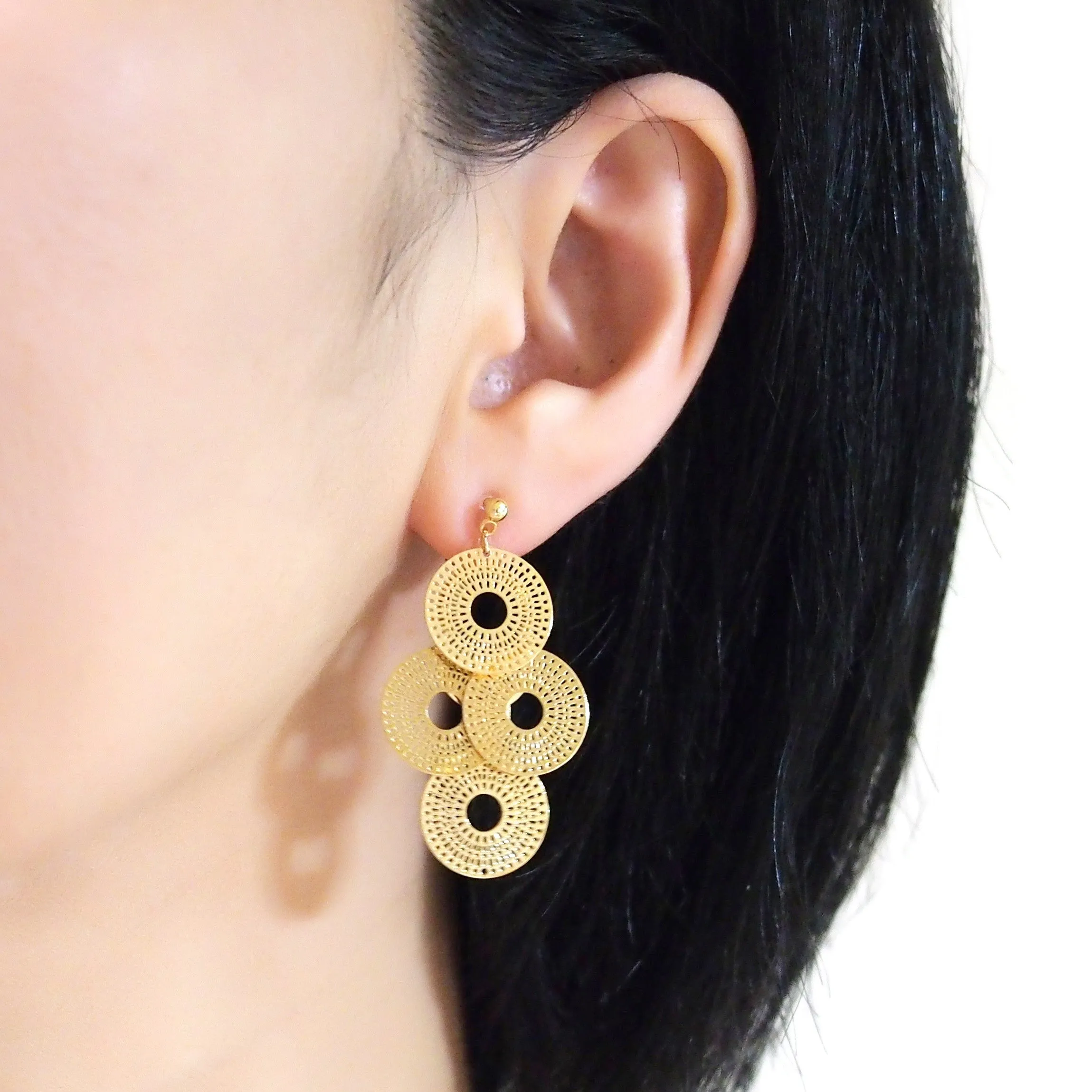 Dangle gold circle filigree invisible clip on earrings