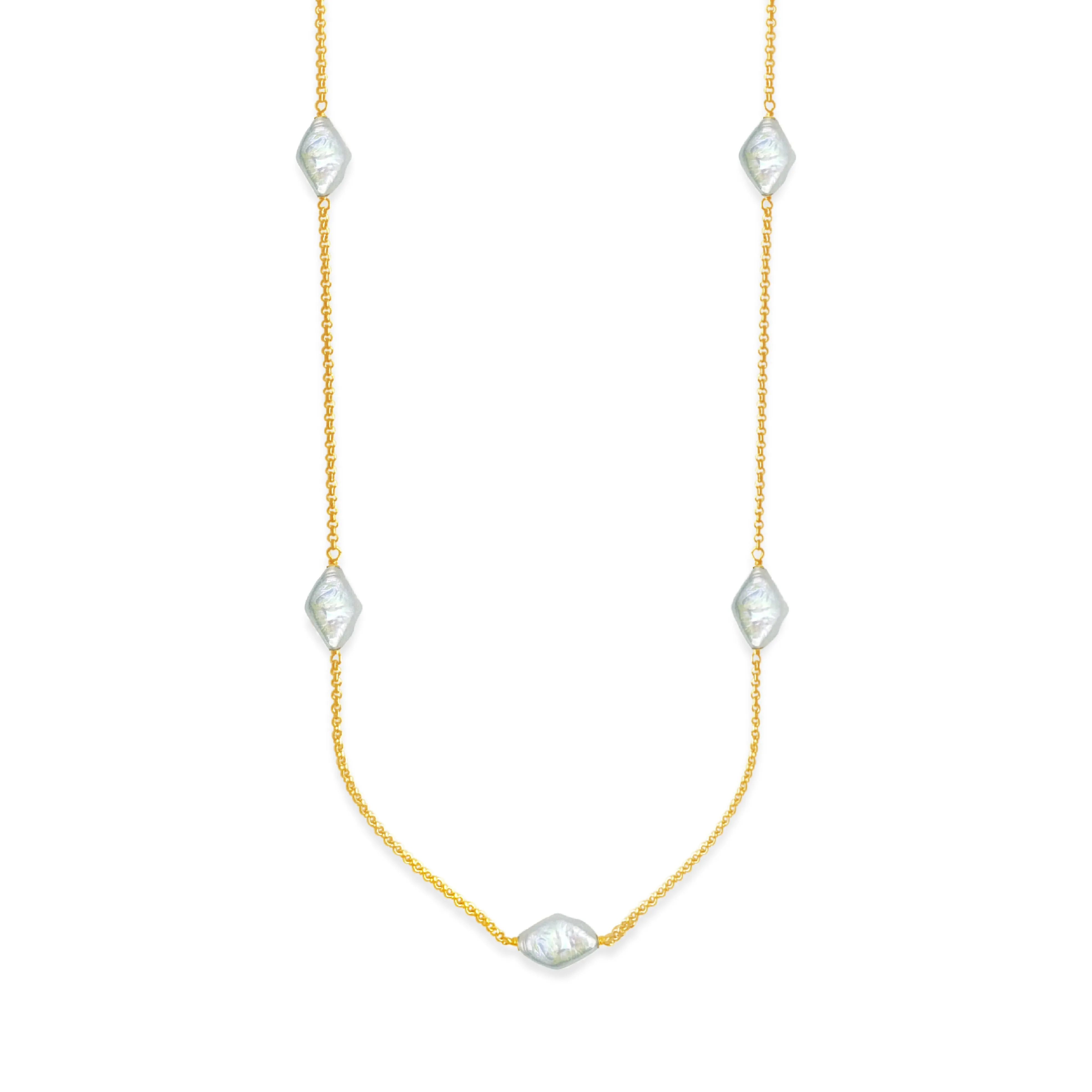 DIAMOND SHAPED PEARL NECKLACE