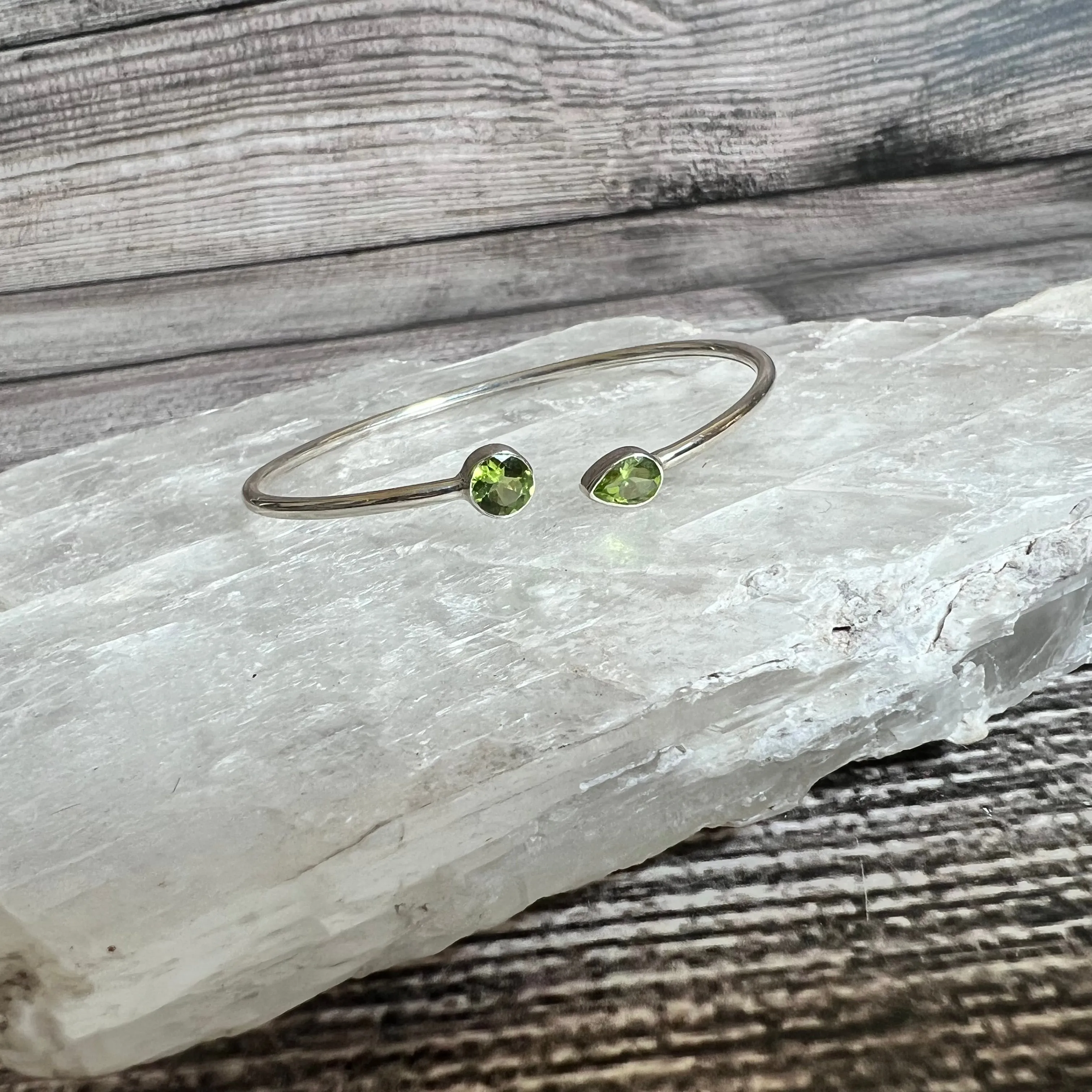 Faceted Peridot - Flexible Sterling Silver Bracelet