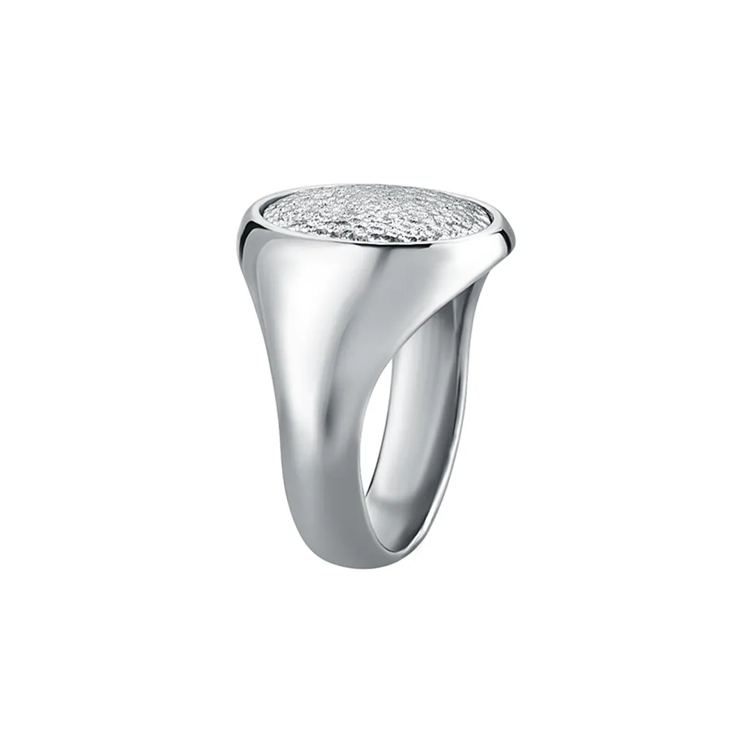 Hammered Oval Signet Ring in Silver