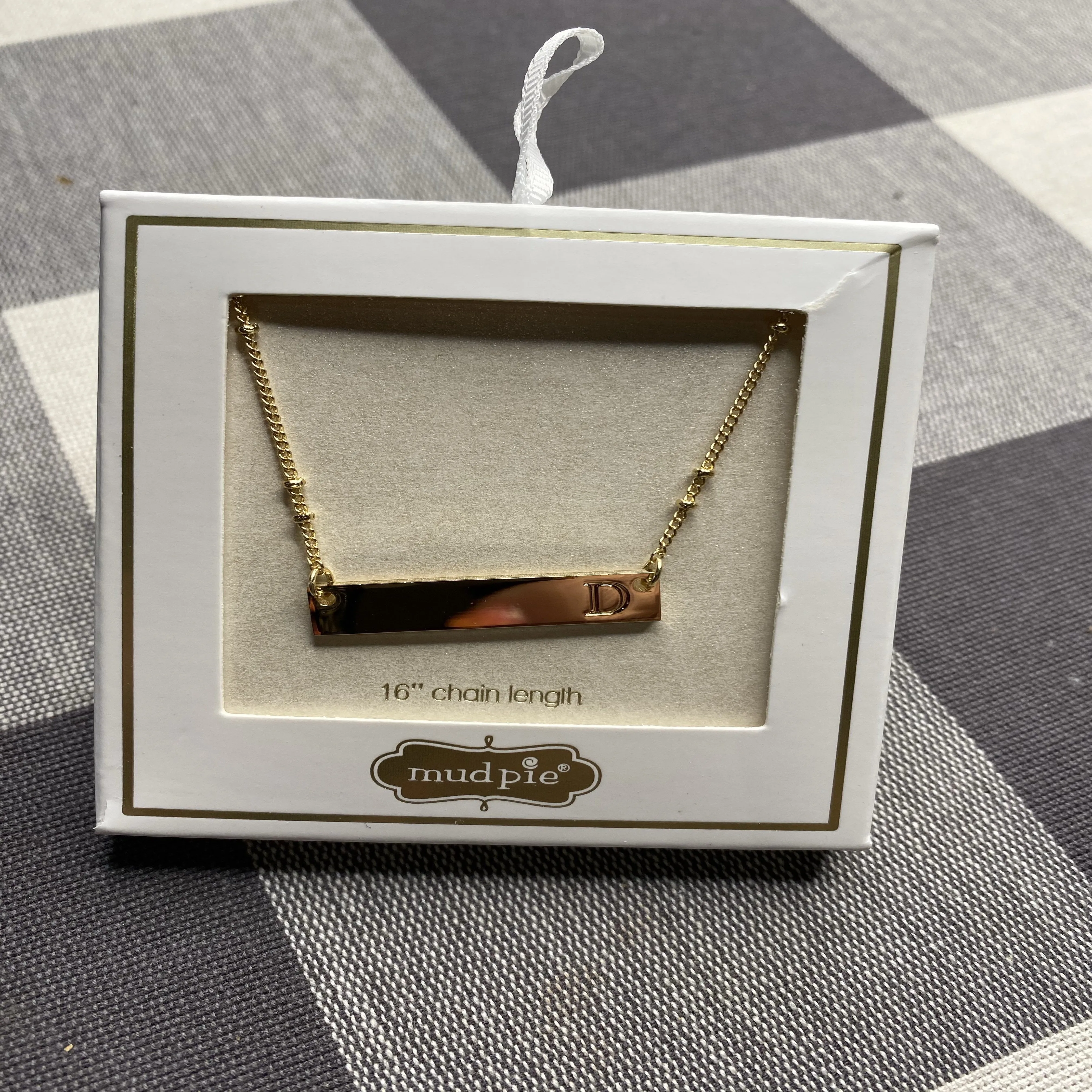 Initial ::BAR NECKLACE:: Mud Pie