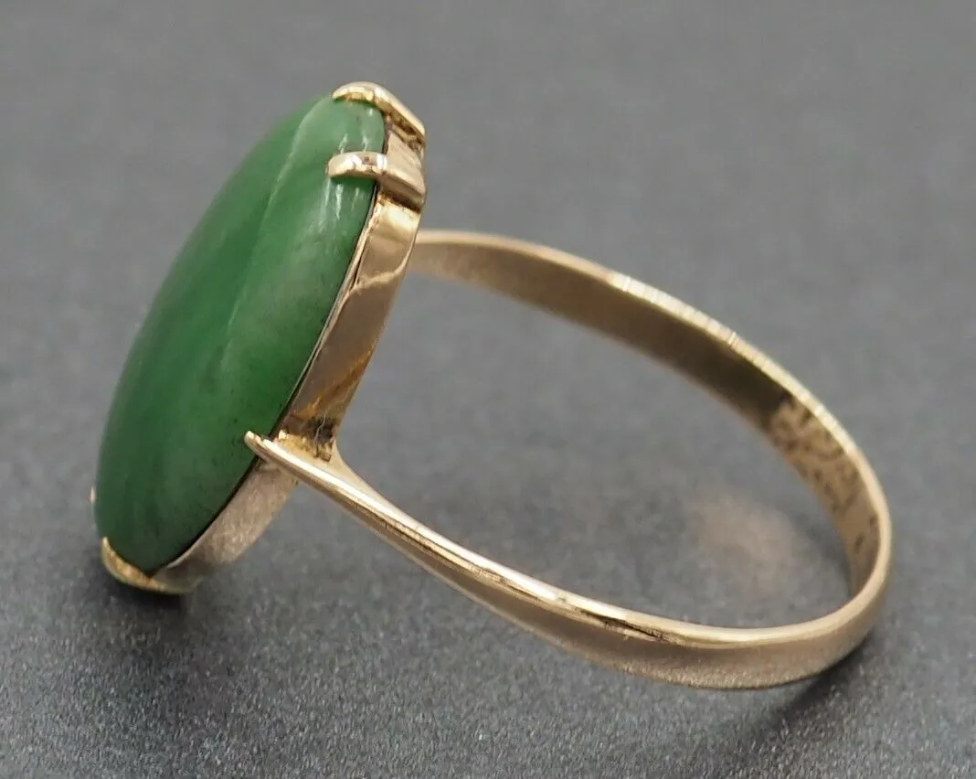 Jadeite 14ct Yellow Gold Ring