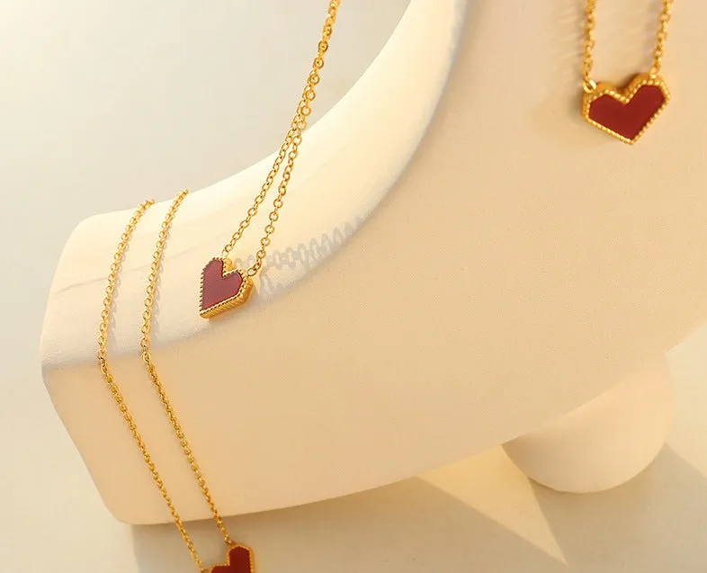 Light luxury style love clavicle chain titanium steel necklace 18k gold plated retro peach heart versatile