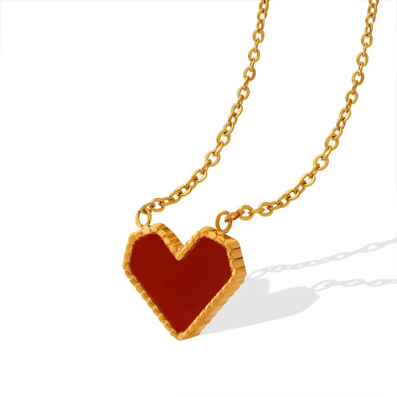 Light luxury style love clavicle chain titanium steel necklace 18k gold plated retro peach heart versatile