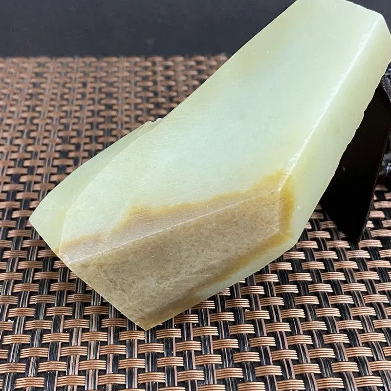 Natural Hetian Jade Rough Nephrite Raw (200g,8.5X5.0X2.3cm)