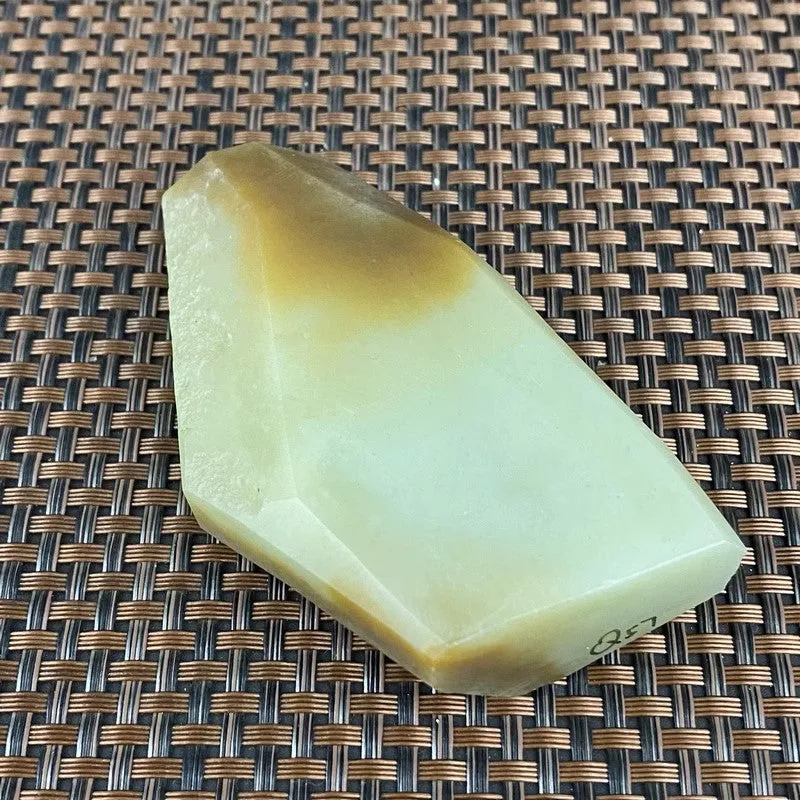 Natural Hetian Jade Rough Nephrite Raw (200g,8.5X5.0X2.3cm)