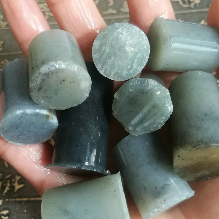 Natural Hetian Jade Rough Nephrite Raw 204g