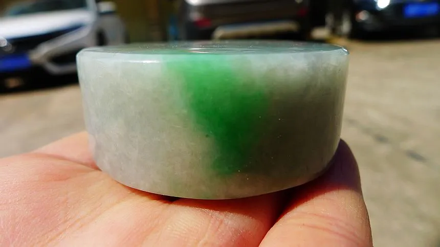 Natural Jade Rough Jadeite Raw (160g,5.4X2.1cm)