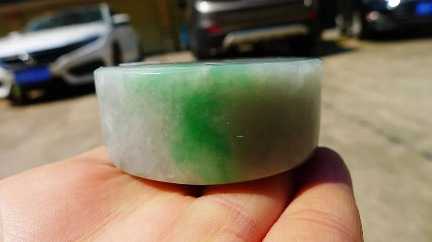 Natural Jade Rough Jadeite Raw (160g,5.4X2.1cm)