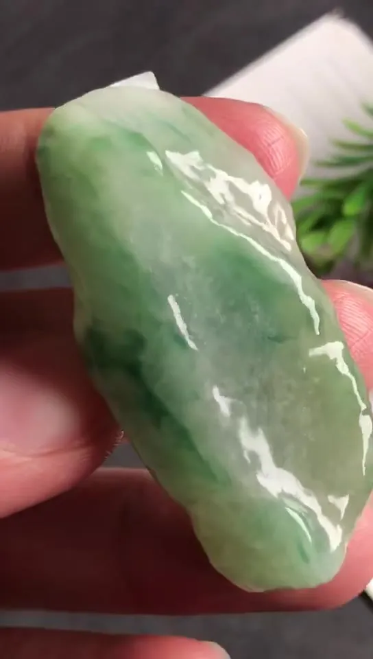 Natural Jade Rough Jadeite Raw (17g,4.6x2.2x0.9cm)-V1286