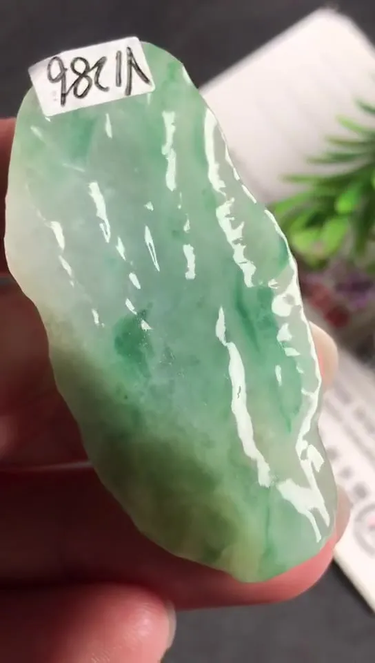 Natural Jade Rough Jadeite Raw (17g,4.6x2.2x0.9cm)-V1286