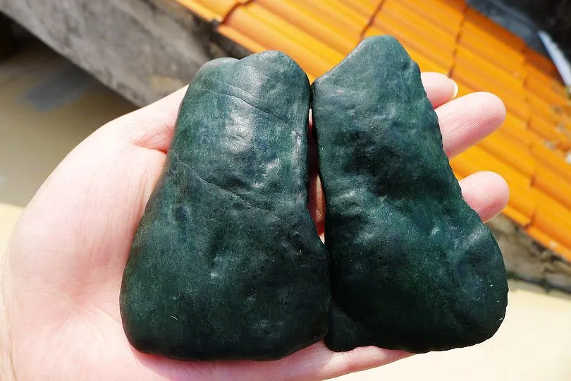 Natural Jade Rough Jadeite Raw 273g