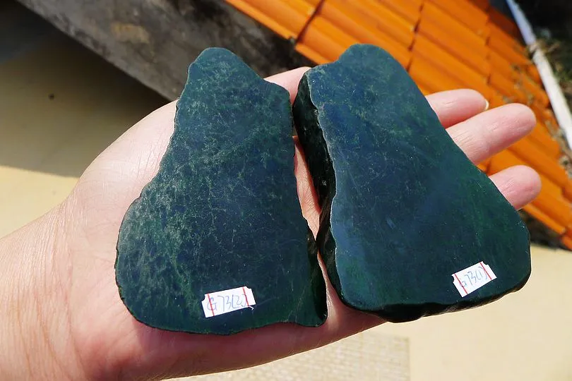 Natural Jade Rough Jadeite Raw 273g