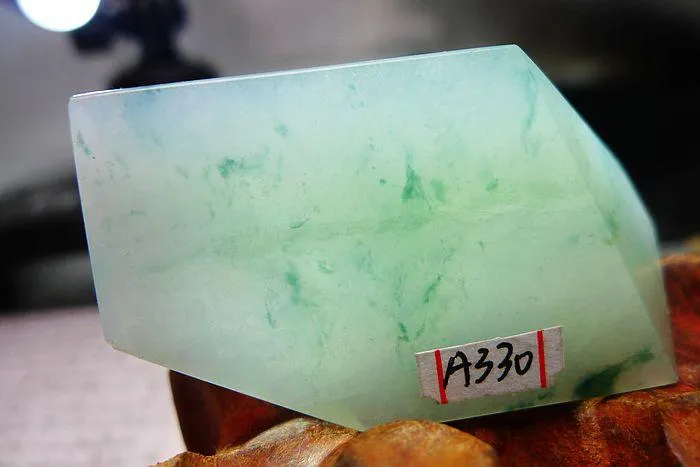 Natural Jade Rough Jadeite Raw (27g,5X2.9X1.2cm)