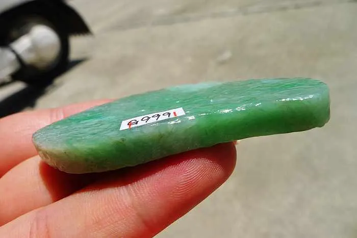 Natural Jade Rough Jadeite Raw (31g,6.2X3X0.65cm)