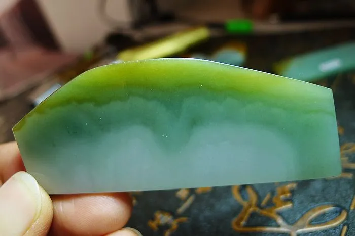 Natural Jade Rough Jadeite Raw (38g,7.1X2.9X0.6cm)