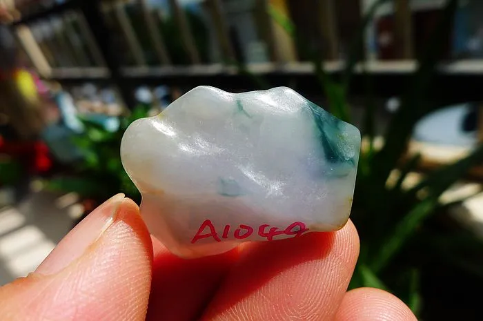 Natural Jade Rough Jadeite Raw (6g,2.7X2.1X0.8cm)