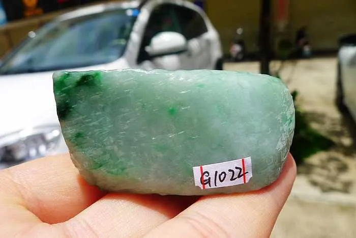 Natural Jade Rough Jadeite Raw (71g,5.3X2.7X2.2cm)