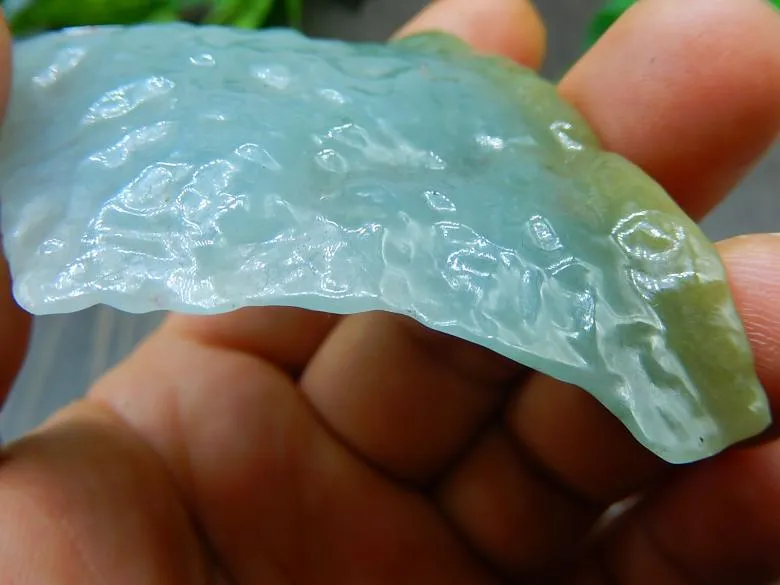 Natural Jade Rough Jadeite Raw (87g, 67X53X13mm)