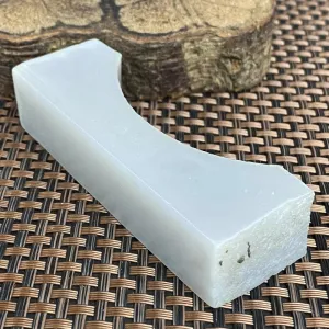 Natural Kunlun Jade Rough Nephrite Raw (102g,8.3X2.9X1.8cm)