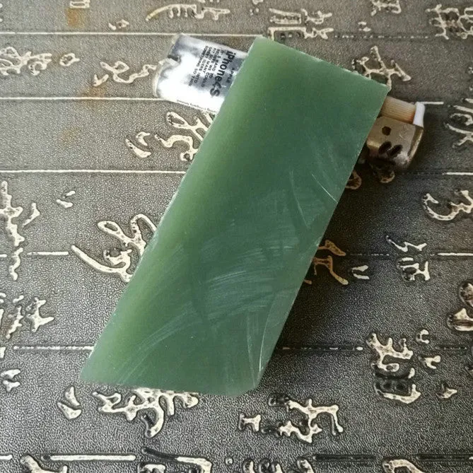 Natural Kunlun Jade Rough Nephrite Raw (10X4X1.4cm)