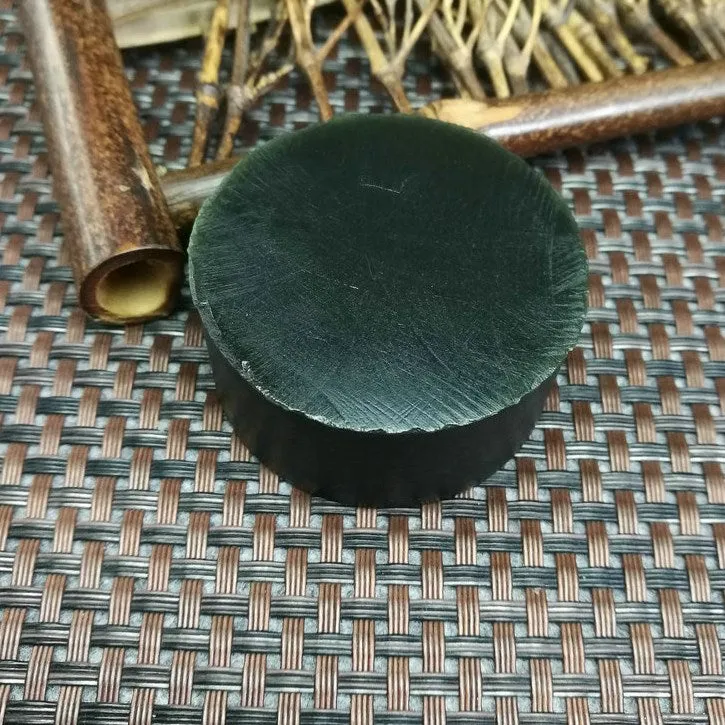 Natural Kunlun Jade Rough Nephrite Raw (110g,4.6X2.1cm)