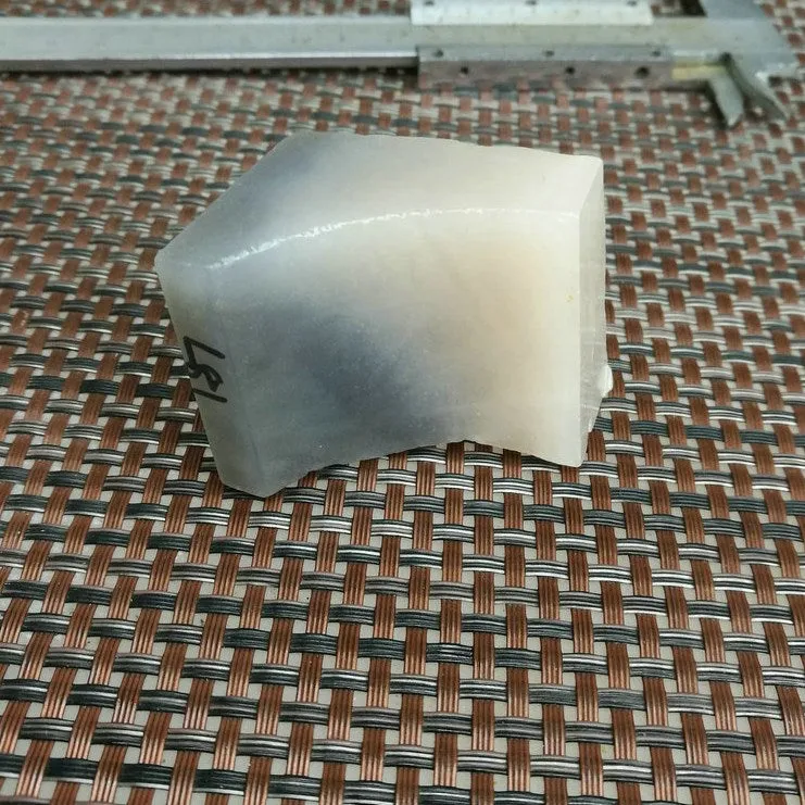 Natural Kunlun Jade Rough Nephrite Raw (114g, 4.3X3.7X1.5cm)