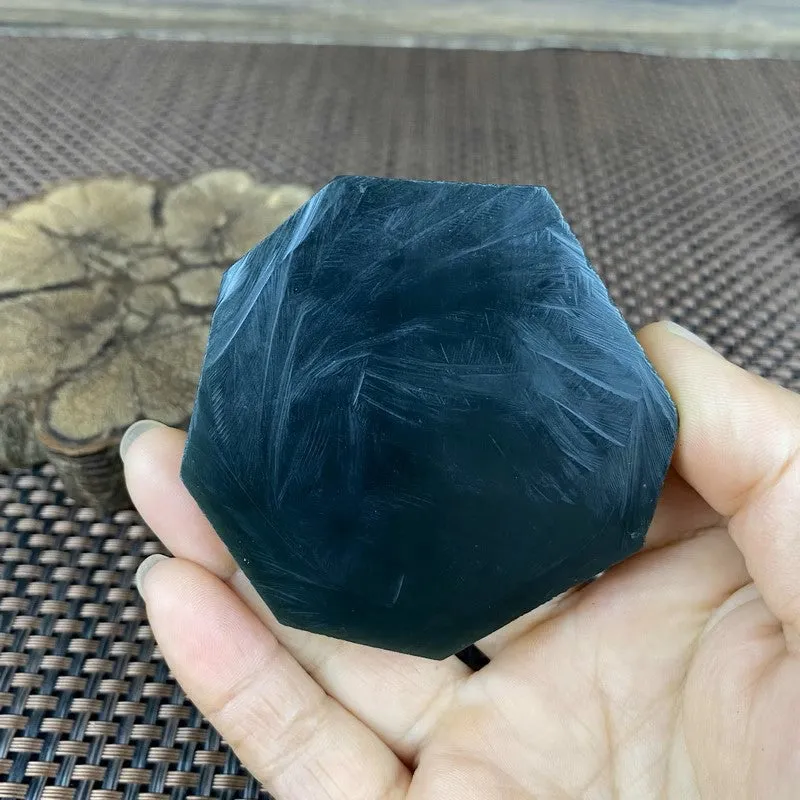 Natural Kunlun Jade Rough Nephrite Raw (133g,6.3X6.0X1.3cm)