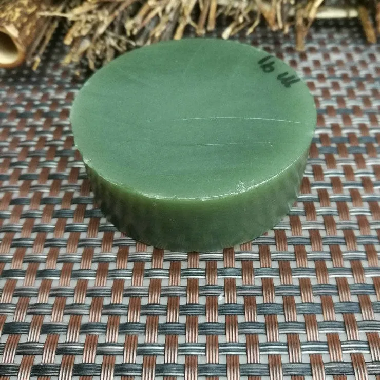 Natural Kunlun Jade Rough Nephrite Raw (158g, 5.7X2.1cm)