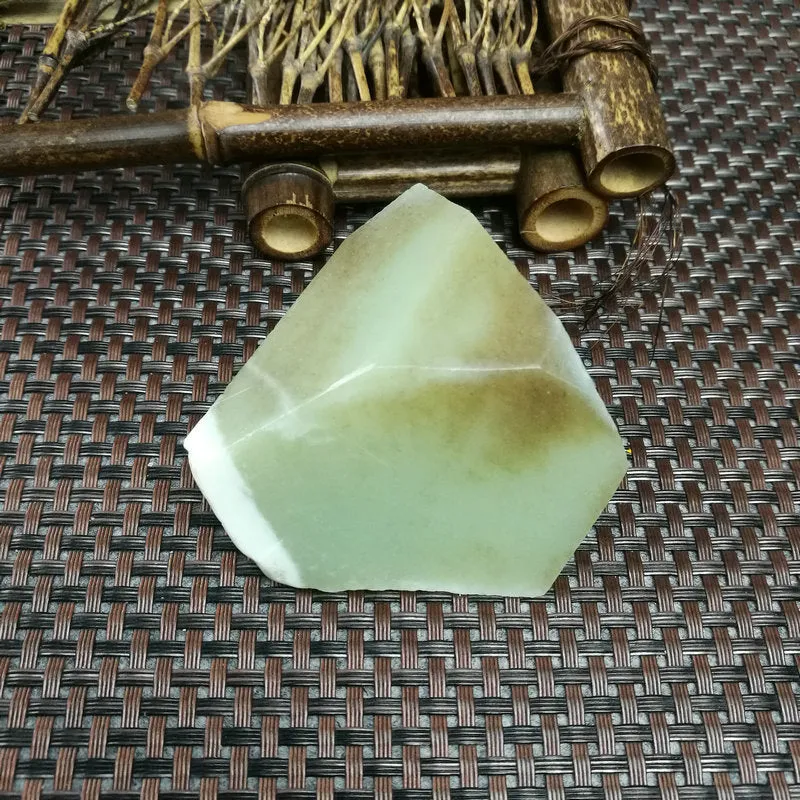 Natural Kunlun Jade Rough Nephrite Raw (169g,6X5.5X3.3cm)