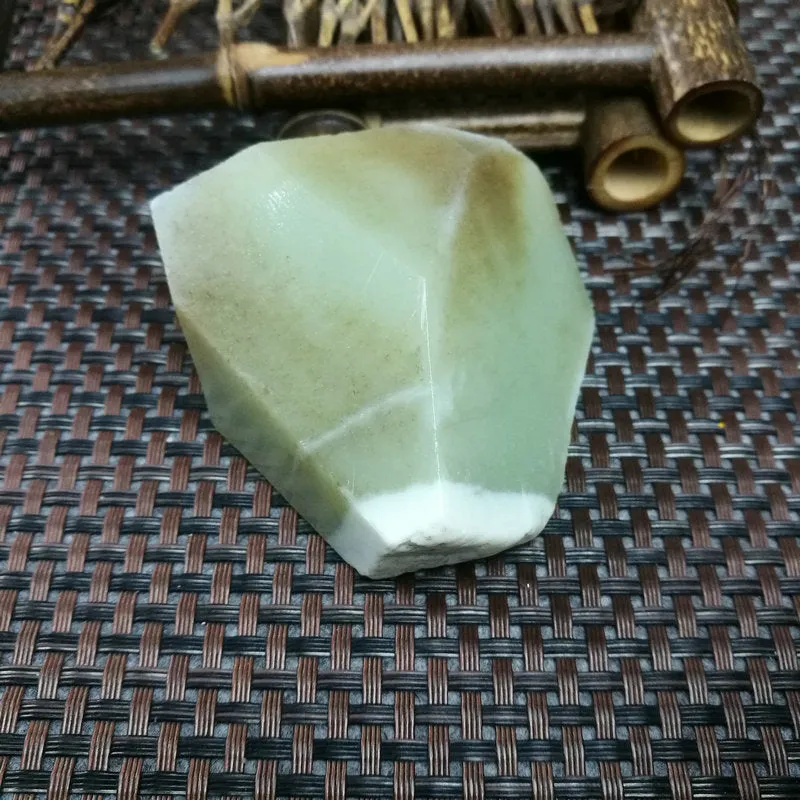 Natural Kunlun Jade Rough Nephrite Raw (169g,6X5.5X3.3cm)