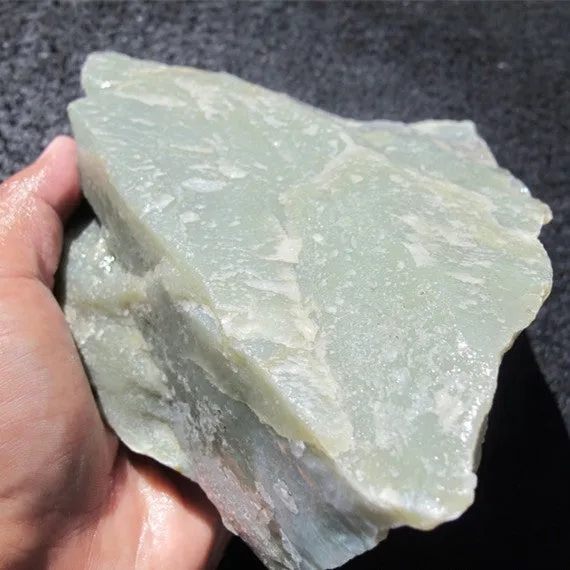 Natural Kunlun Jade Rough Nephrite Raw (1.87kg, 22X14X5cm)