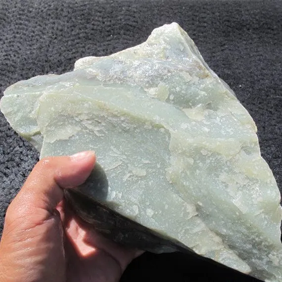 Natural Kunlun Jade Rough Nephrite Raw (1.87kg, 22X14X5cm)