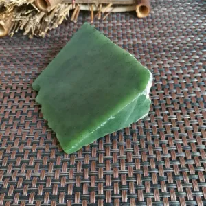 Natural Kunlun Jade Rough Nephrite Raw (239g,7.5X6X3cm)