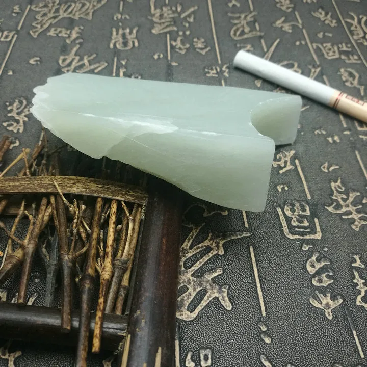 Natural Kunlun Jade Rough Nephrite Raw (243g, 7X6X2.1cm)