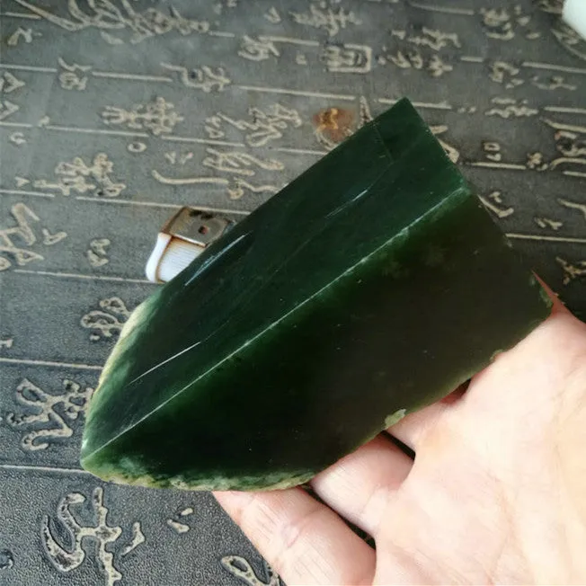 Natural Kunlun Jade Rough Nephrite Raw (247g, 8.5X4.3X3.3cm)