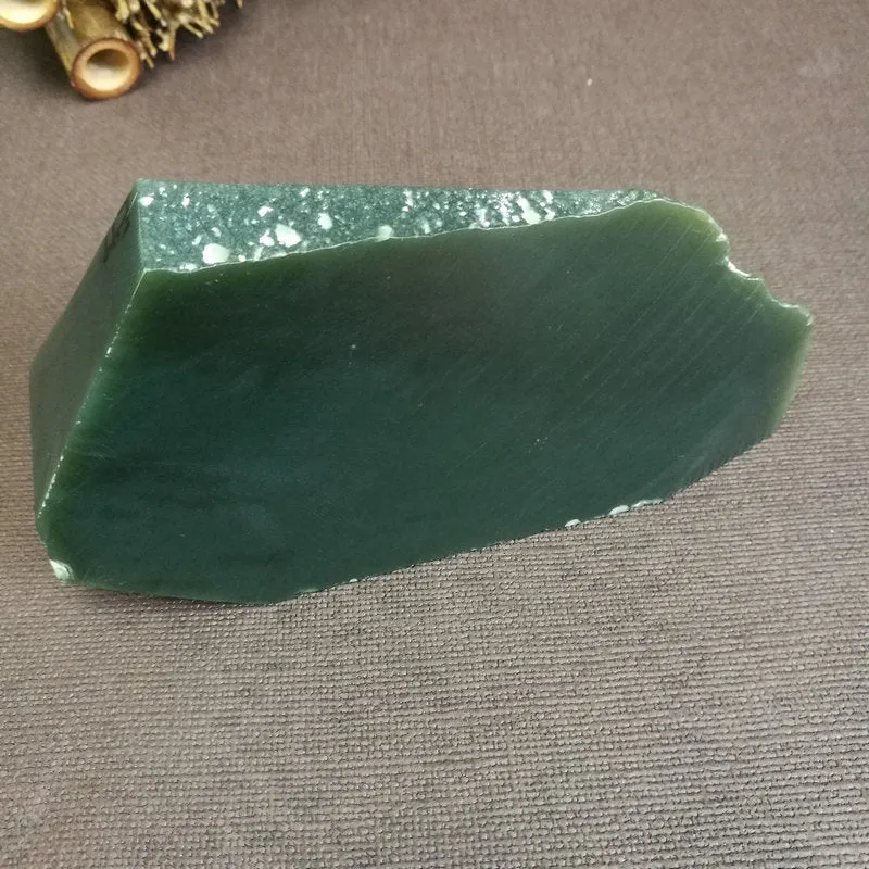 Natural Kunlun Jade Rough Nephrite Raw (295g,12X5.5X3.8cm)