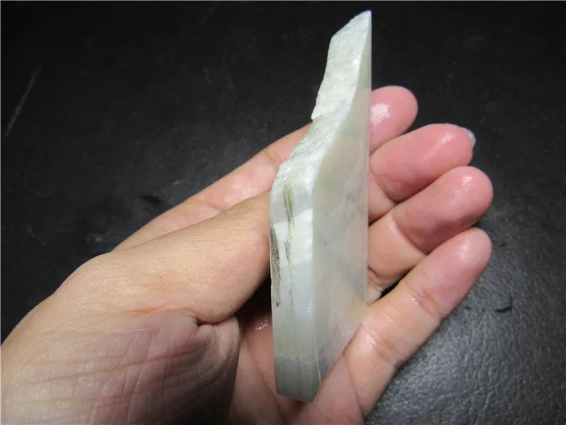 Natural Kunlun Jade Rough Nephrite Raw (61.68g, 80X42X8mm)