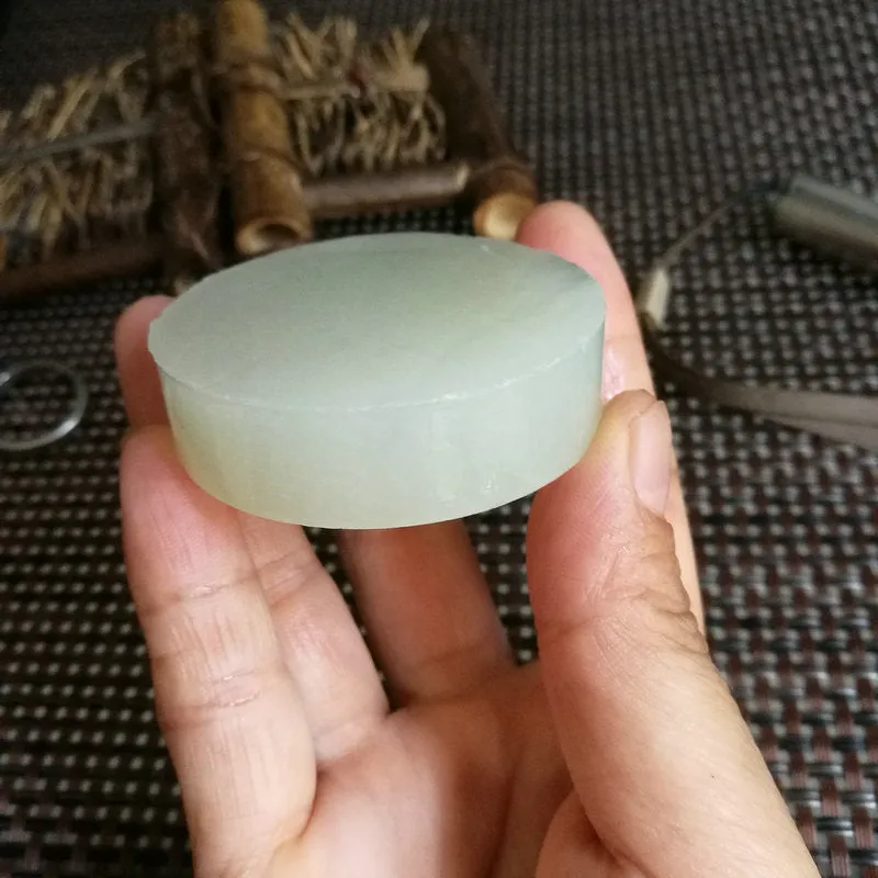 Natural Kunlun Jade Rough Nephrite Raw (90g, 5.2X1.4cm)