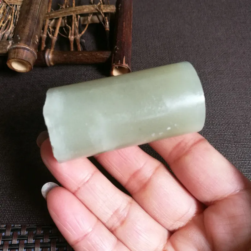 Natural Kunlun Jade Rough Nephrite Raw (92g,5X2.8cm)